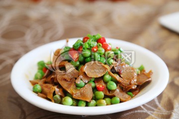 鸡胗拌豆米