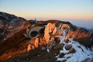 泰山雪景