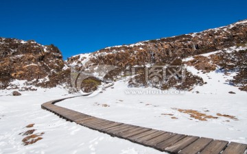 雪山栈道