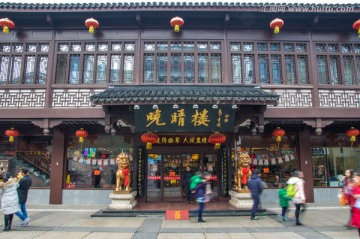 中式古建筑商店店铺大门门头