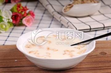 牛奶 燕麦片