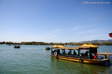 舟行昆明湖