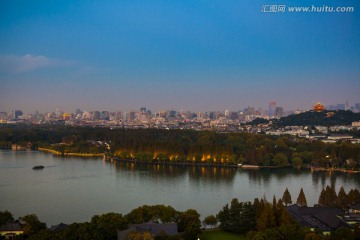 杭州西湖远眺城区夜景