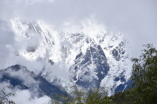 南迦巴瓦峰