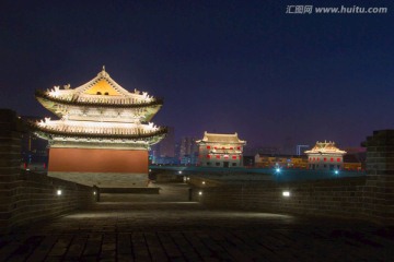 大同古城墙夜景