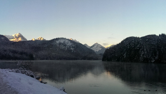 湖水  湖面