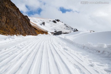 云南会泽大海草山雪景