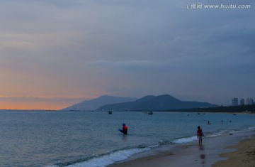 黄昏的海湾