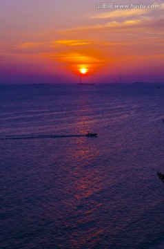 海上日落