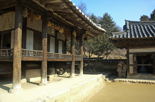 韩国民俗村 富裕家庭庭院