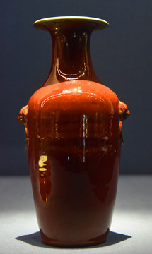 清代豇豆红瓷瓶