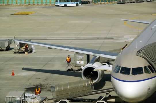 韩国仁川机场 停机坪及客机