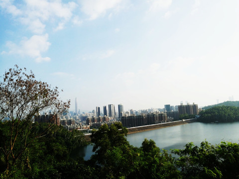 深圳塘朗山梅林水库风景