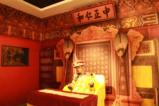 皇帝雕塑