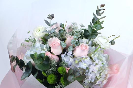 粉玫瑰花束