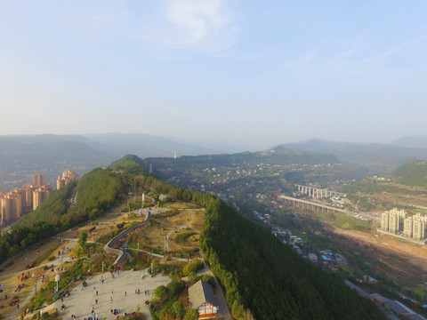 巴中望王山鸟瞰图