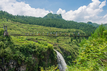 龙鳌河吊桥