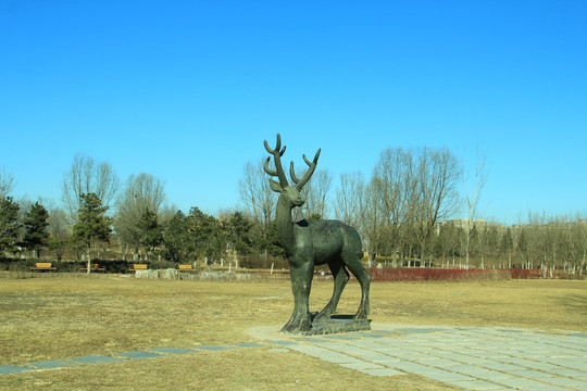 麋鹿雕像