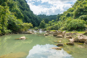 青山绿水山谷