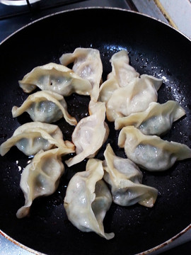 生煎饺子