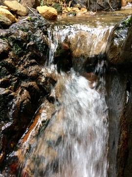 小溪流