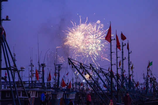 大连祭海神烟花