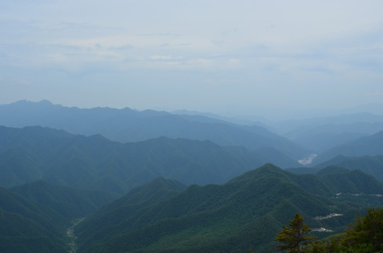 牛背梁登高望远