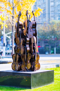 静安雕塑公园小提琴雕塑
