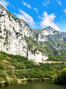 美丽的山川风景图