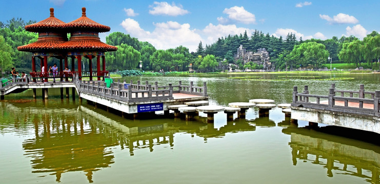 公园建筑美景图片