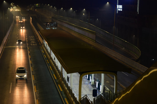 马路夜景