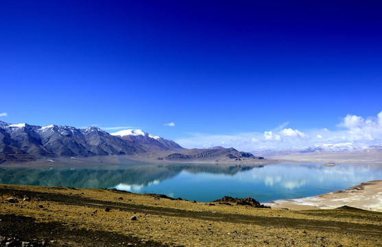 西藏湖泊美景