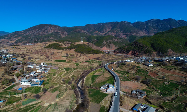 山脉 村庄 乡村