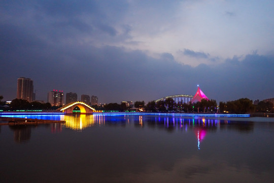 东阳江北