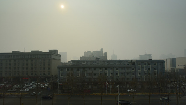 雾霾下的城市