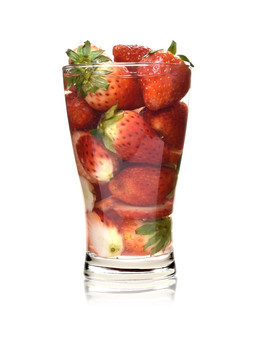 玻璃杯草莓