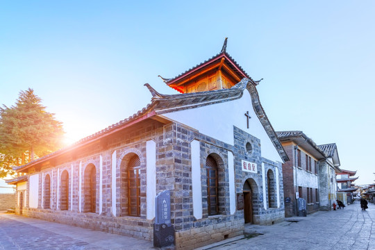 云南丽江古镇教堂