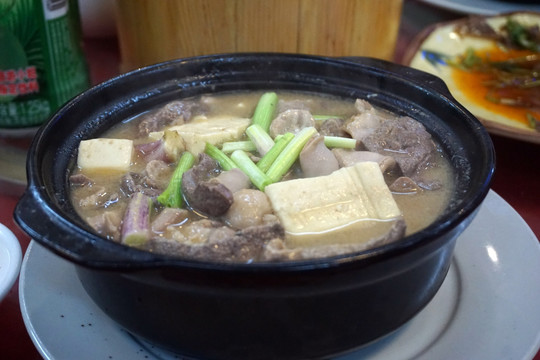 豆腐猪杂煲