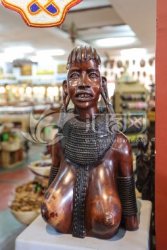 非洲木雕女人像