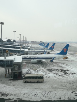 雪后机场 乌鲁木齐机场
