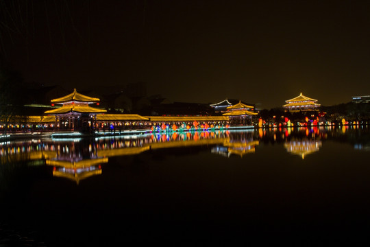 大唐芙蓉园 彩霞亭 夜景