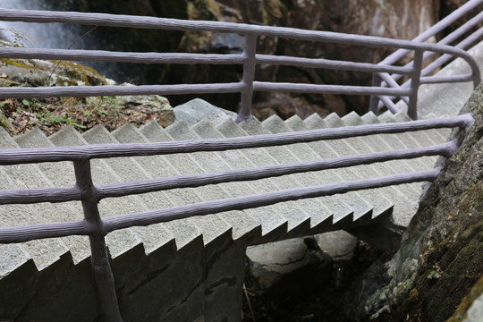 宜春明月山登山道