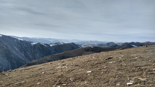 山脉，山峦起伏，冬天山景