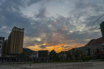 岑巩文化广场