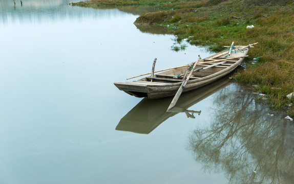 湖景 小船