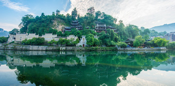 青龙洞晨曦