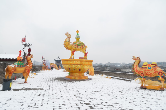 西安古城墙雪景 灯展
