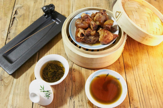 粤式早茶陈皮焖猪手猪蹄膀饮茶