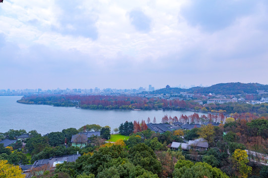 远眺西湖风景区