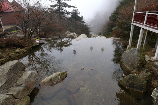 庐山 溪水